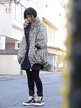 「MONCLER（モンクレール）のアイテム（その他アウター）」を使った、CROMAGNONさん（レディース・160cm）の冬コーディネート