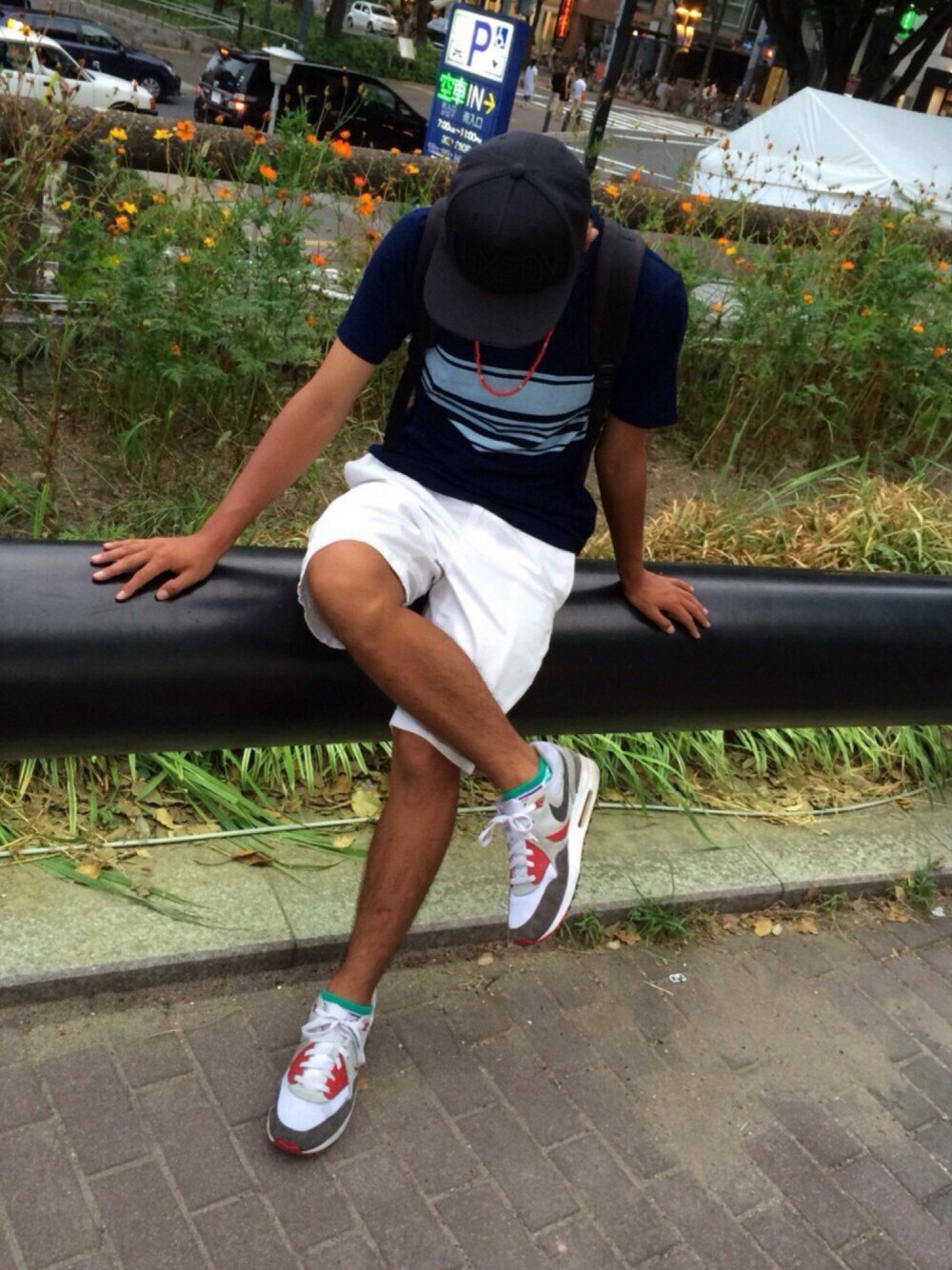 「NIKEのアイテム（スニーカー、ホワイト系）」を使った、Tomokiさん（メンズ・169cm）の夏コーディネートの1枚目の写真