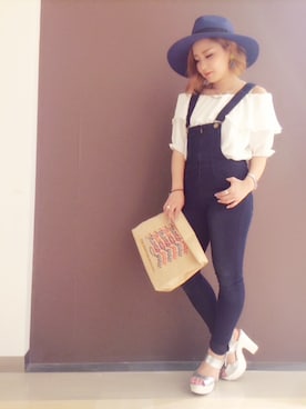 「VENCEEXCHANGE（ヴァンスエクスチェンジ）のアイテム（サロペット/オーバーオール）」を使った、MihOさん（レディース・148cm）の春コーディネート