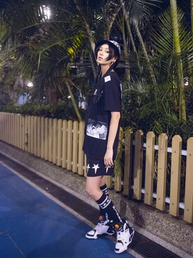 「streetsnap」｜「アイテム（キャップ）」を使った、王丹妮Louise Wさん（レディース・179cm）の夏コーディネート