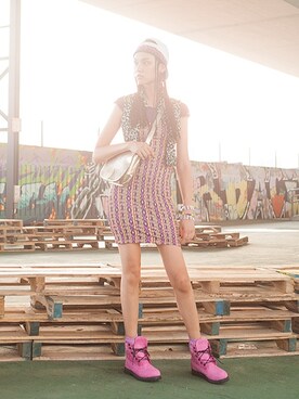 「American Apparel（アメリカンアパレル）のアイテム（スカート、パープル系）」を使った、王丹妮Louise Wさん（レディース）の夏コーディネート