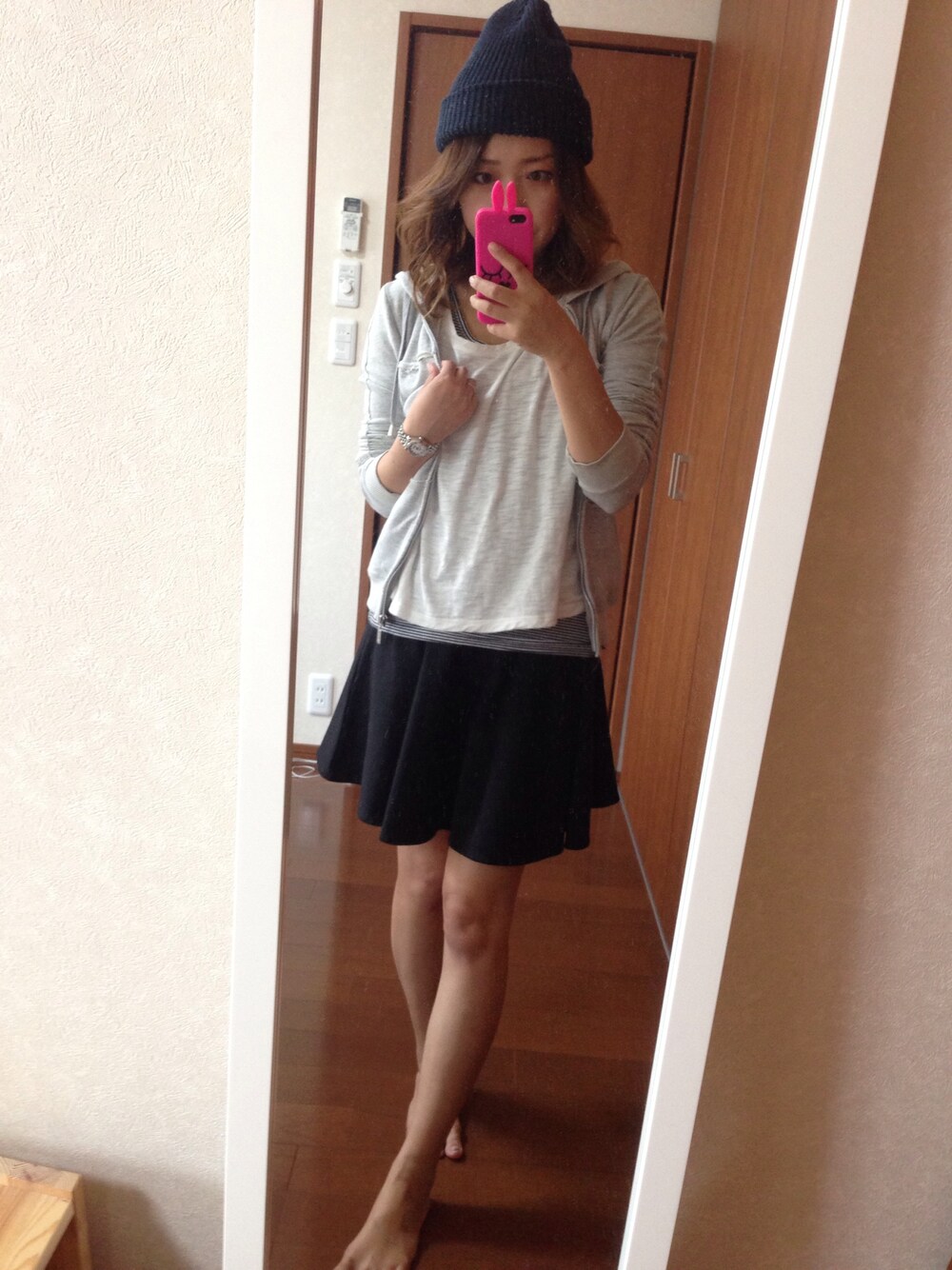 「UNIQLO、ママ」｜「UNIQLOの白Ｔシャツ（Tシャツ/カットソー、ホワイト系）」を使った、yuzuuuuさん（レディース・157cm）の春コーディネートの1枚目の写真