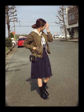 「スカーチョ」｜「アイテム（ミリタリージャケット）」を使った、eemiriさん（レディース・163cm）の春コーディネート