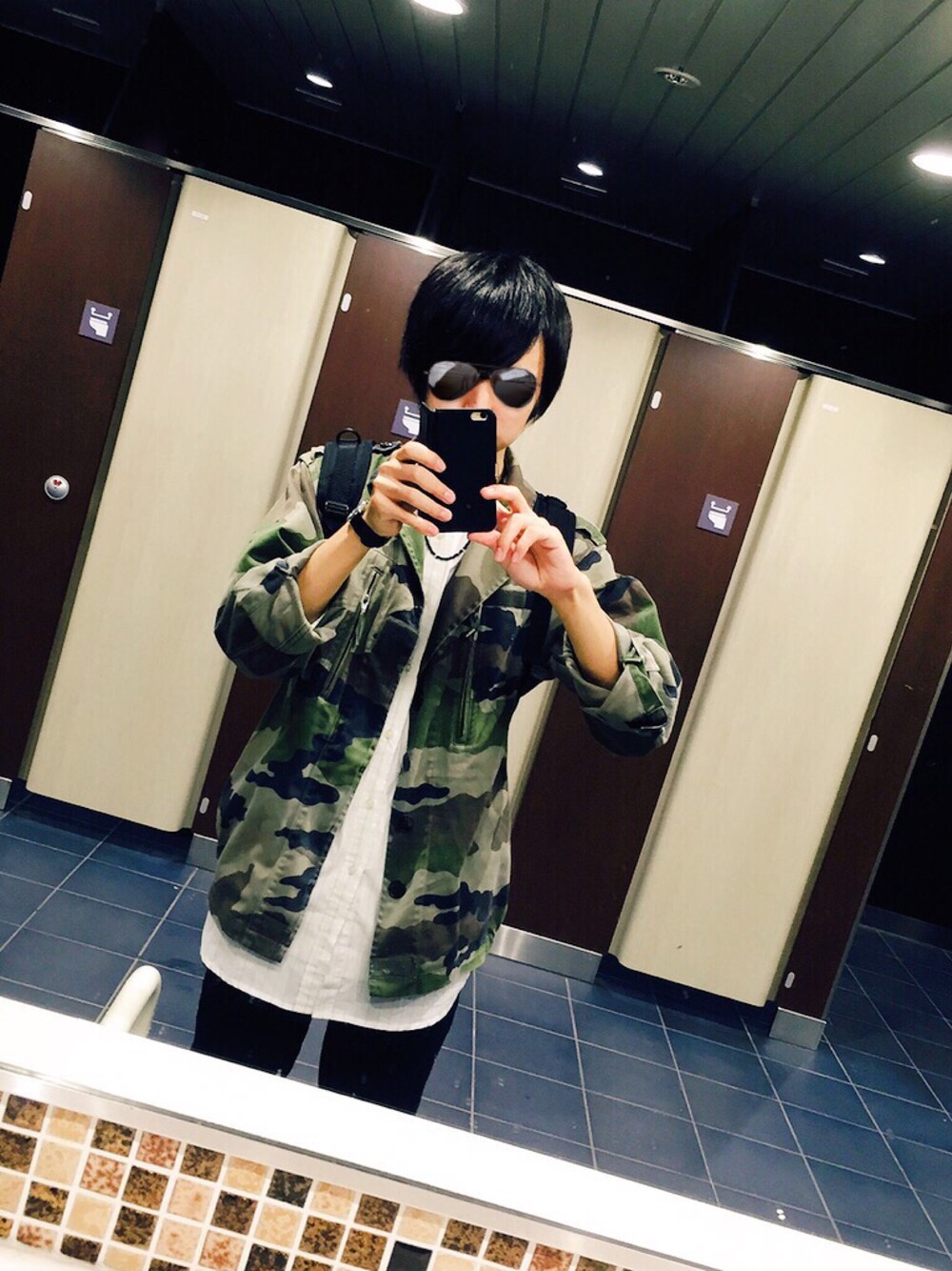 「ミリタリー、ミリタリーコート、トイレから失礼しやす」｜「トイレのアイテム（その他、ホワイト系）」を使った、YUUKIさん（メンズ・175cm）の秋コーディネートの1枚目の写真