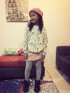 「アイテム（タイツ/ストッキング、シルバー系）」を使った、jijaさん（キッズ・125cm）の冬コーディネート