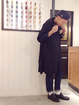 「アイテム（ポンチョ）」を使った、ZAWAさん（メンズ・169cm）の秋コーディネート