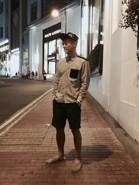 「TOPMAN（トップマン）のアイテム（キャップ）」を使った、SamuelWongさん（メンズ・173cm）の秋コーディネート