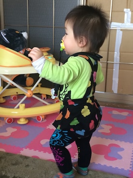 「ヒスミニ」｜「アイテム（サロペット/オーバーオール）」を使った、怪獣ｍａｍａ◦̈⃝*⑅さん（キッズ・70cm）の春コーディネート