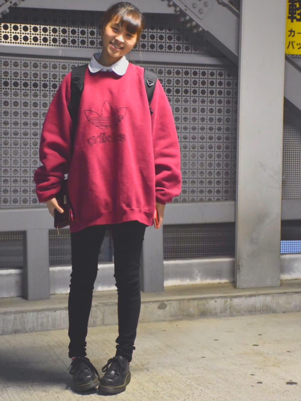 「usedのアイテム（シャツワンピース、ブルー系）」を使った、にむぽにさん（レディース・157cm）の春コーディネートの1枚目の写真
