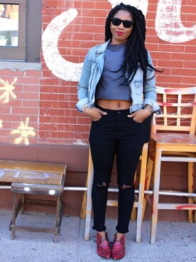 「distressed jeans」｜MonroeSteeleさん（レディース・168cm）の春コーディネート