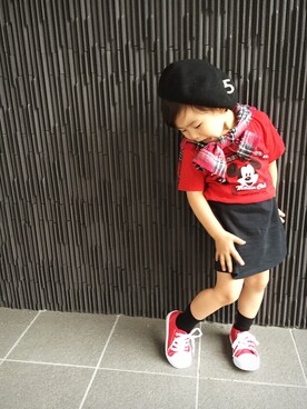 「肩掛け」｜「アイテム（ハンチング/ベレー帽）」を使った、yunさん（キッズ・90cm）の秋コーディネート