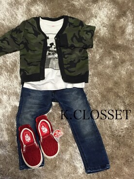 「UNIQLO（ユニクロ）のアイテム（Tシャツ/カットソー、ホワイト系）」を使った、k.CLOSETさん（キッズ・100cm）の春コーディネート