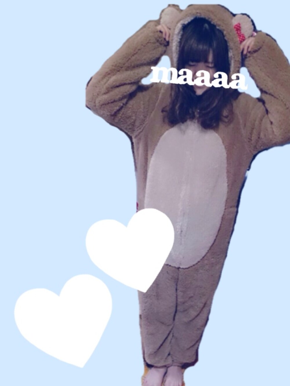 ベージュ系のその他を着用したレディースの冬コーディネートの1枚目の写真