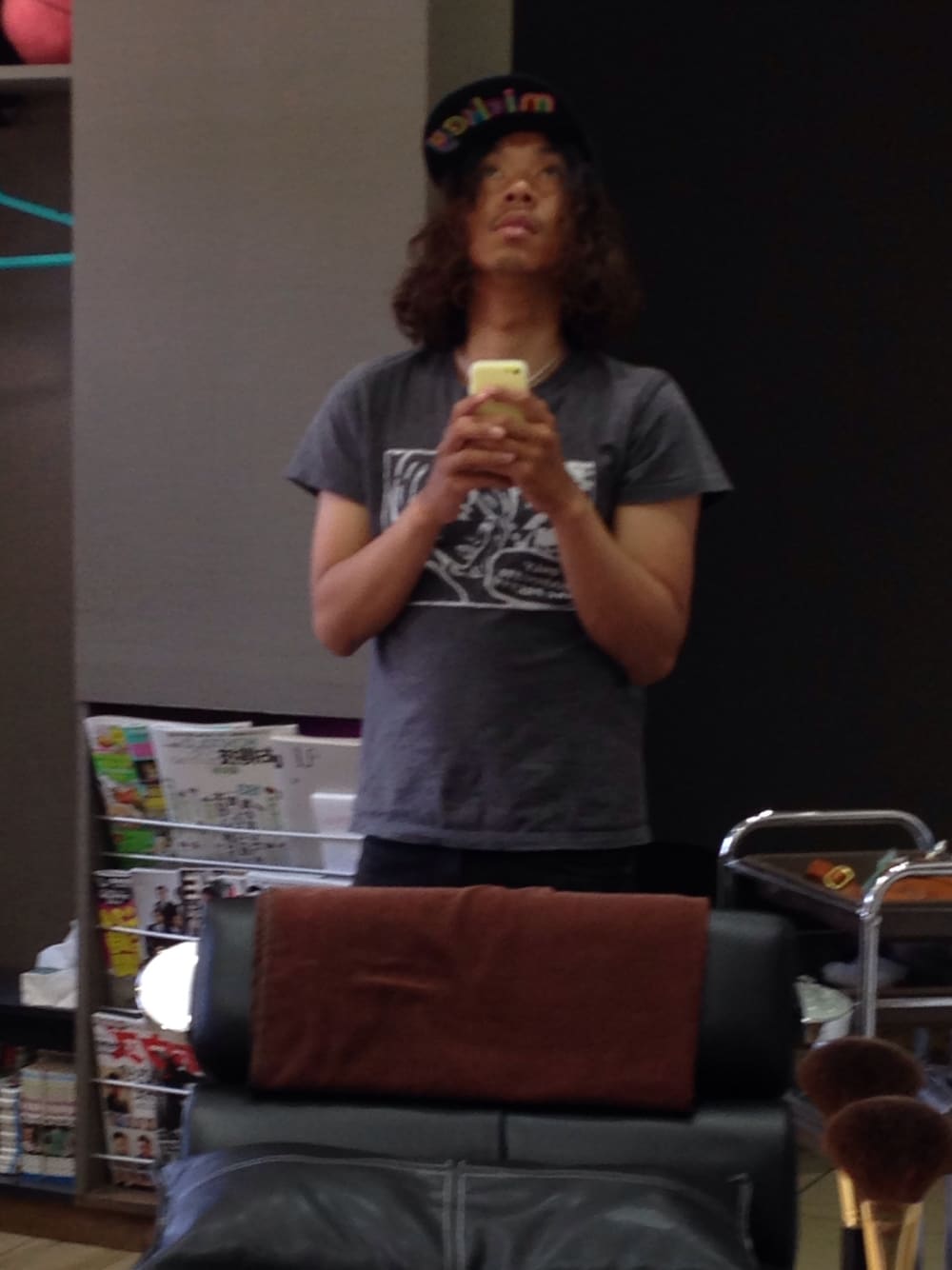 「LUKER BY NEIGHBORHOODの半袖Tシャツ（Tシャツ/カットソー、グレー系）」を使った、manaB3wさん（メンズ・172cm）の冬コーディネートの1枚目の写真