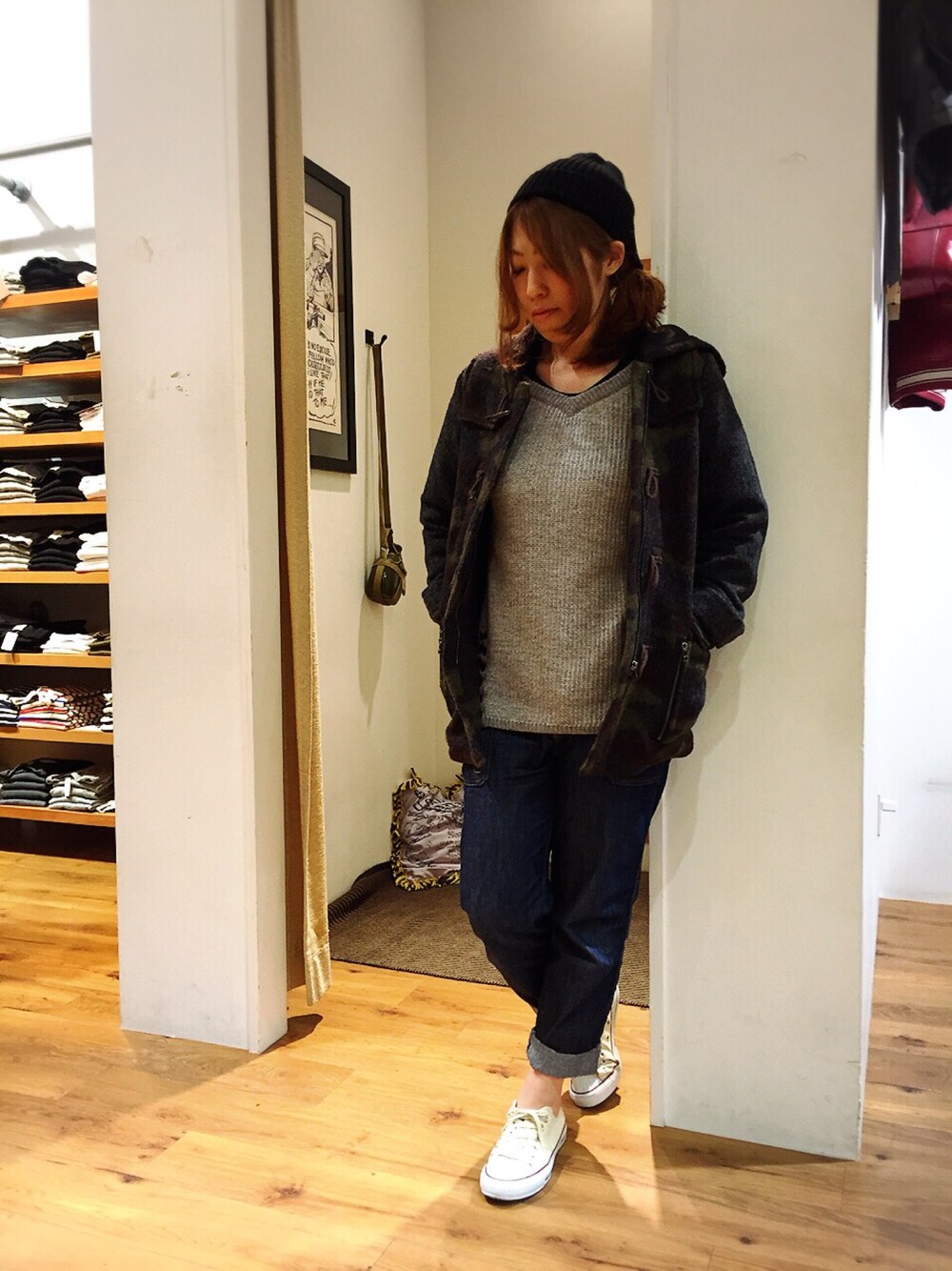 「AVIREX、AVIREXBelle、ニット、グレー、カモフラ、ダッフルコート、あったかコーデ」｜「AVIREXのavirex/ アヴィレックス/ L/S LACE UP KNITS TUNIC/ レースアップ　ニットチュニック（ニット/セーター、グレー系）」を使った、YUMIEさん（レディース・161cm）の秋コーディネートの1枚目の写真