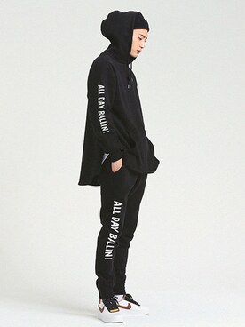 「black」｜「アイテム（その他）」を使った、romanticcrownさん（メンズ・185cm）の冬コーディネート