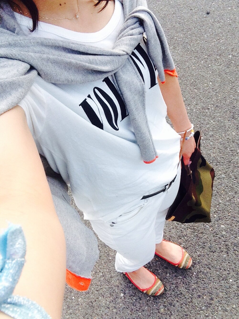 「オールホワイト」｜「しまむらのLLサイズ（Tシャツ/カットソー、ホワイト系）」を使った、あいすさん（レディース・151cm）の夏コーディネートの1枚目の写真