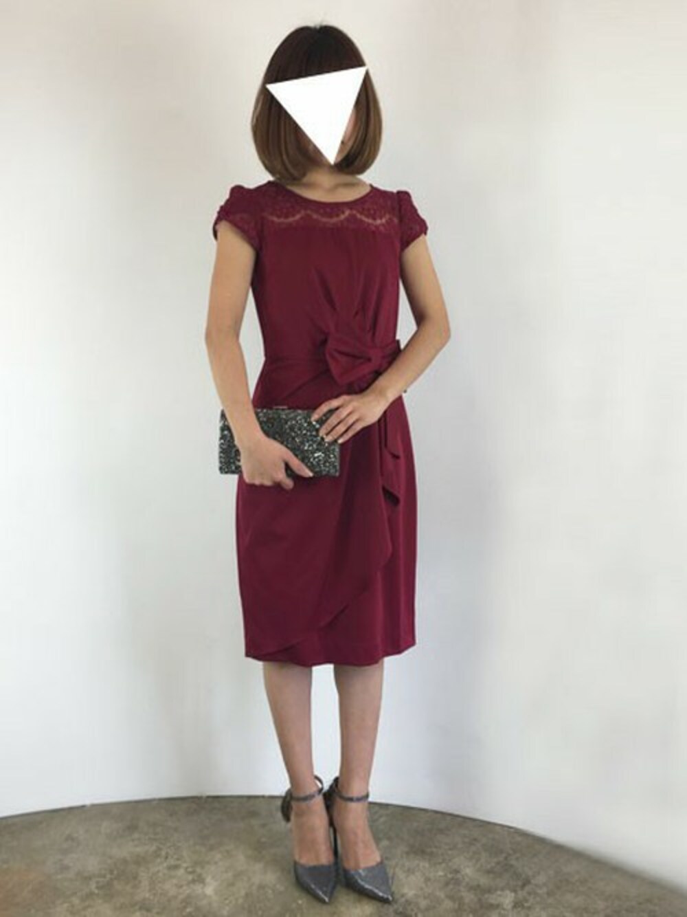 「ワンピース、パーティースタイル、結婚式、ドレス、パーティードレス、女子会、結婚式二次会スタイル、お呼ばれスタイル、結婚式 ワンピース、謝恩会」｜「girlの【結婚式・お呼ばれ対応ワンピース】サイドリボン&レース切り替えコクーンワンピース（ドレス、レッド系）」を使った、GIRL_staffさん（レディース・154cm）の冬コーディネートの1枚目の写真