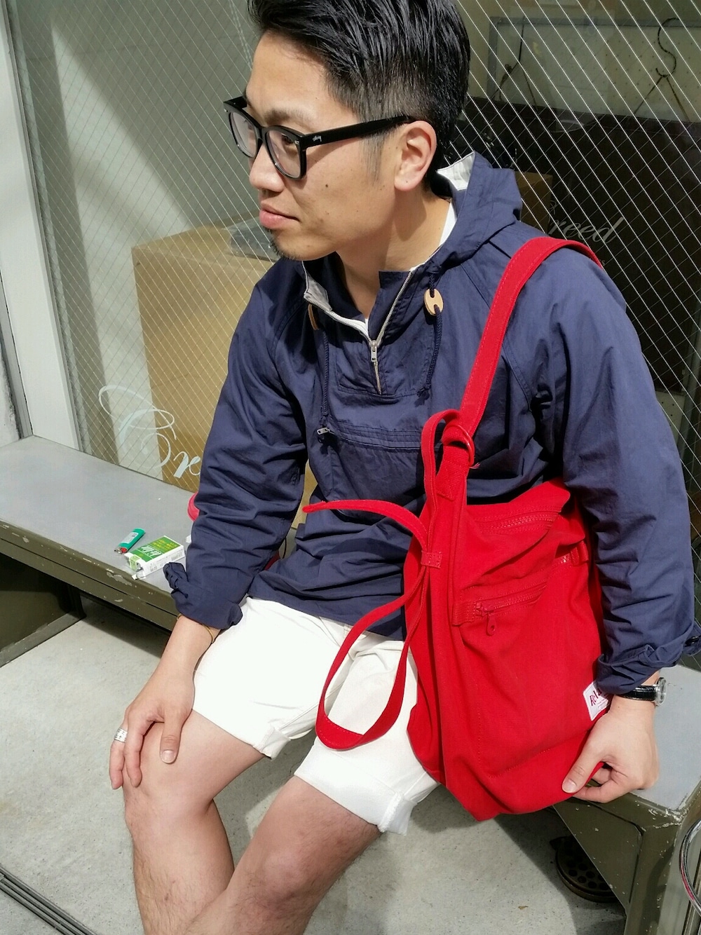 「リレイト、リレート、Relate、ショーツ、春」｜「no brandのアイテム（マウンテンパーカー、ブルー系）」を使った、Yuji　Kamitaniさん（メンズ・172cm）の春コーディネートの1枚目の写真