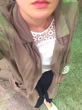 「ネイビー×ホワイト」｜「アイテム（トレンチコート）」を使った、yujaronさん（レディース・156cm）の春コーディネート