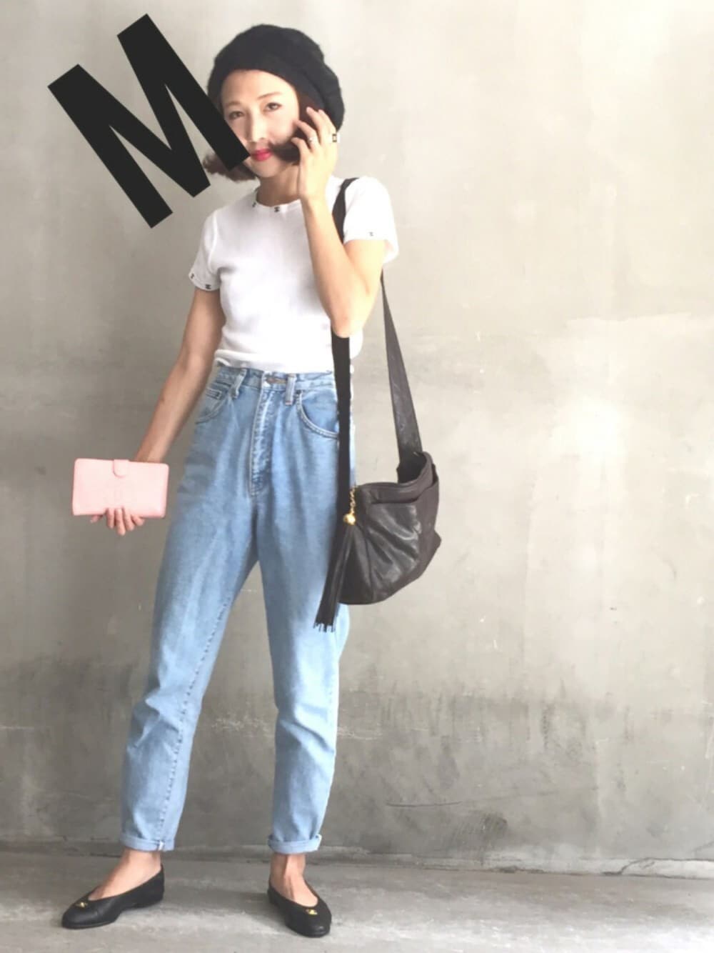 「#オトナカジュアル、used、古着、ヴィンテージ、モノトーン、大人カジュアル、パンツスタイル、カジュアル、ママコーデ、ootd」｜「CHANELのアイテム（ショルダーバッグ、ブラック系）」を使った、miporinさん（レディース・161cm）の夏コーディネートの1枚目の写真