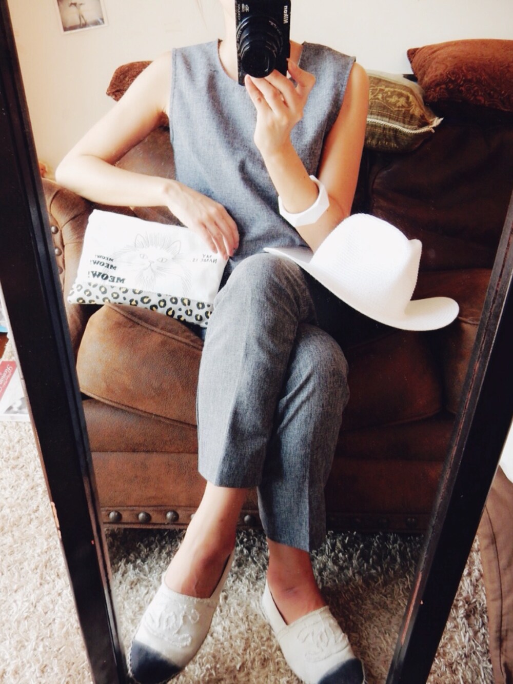 CHANELのバレエシューズ（ホワイト系）を使った人気ファッション