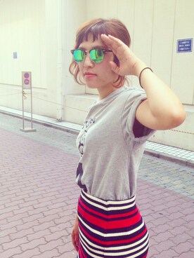 「STUSSY（ステューシー）のアイテム（Tシャツ/カットソー、グレー系）」を使った、ayami.cさん（レディース・165cm）の夏コーディネート