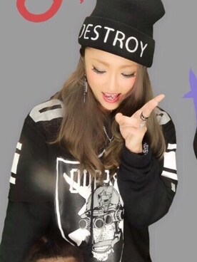 南田亜沙子さんのコーディネート