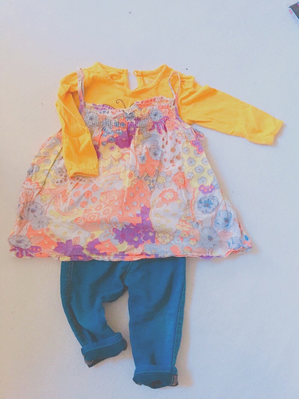 「きっすん、babygap、autumn、秋のコーデ、娘コーデ」｜「babyGAPのアイテム（トップス、イエロー系）」を使った、bubu   𓅫さん（キッズ・70cm）の秋コーディネートの1枚目の写真