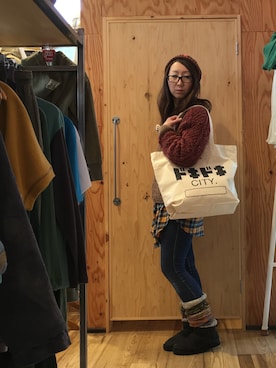 「アイテム（レッグウォーマー）」を使った、mayumiさん（レディース・161cm）の冬コーディネート