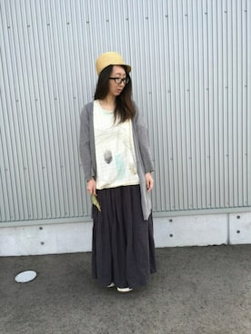 「アイテム（トップス、ベージュ系）」を使った、mayumiさん（レディース・161cm）の春コーディネート