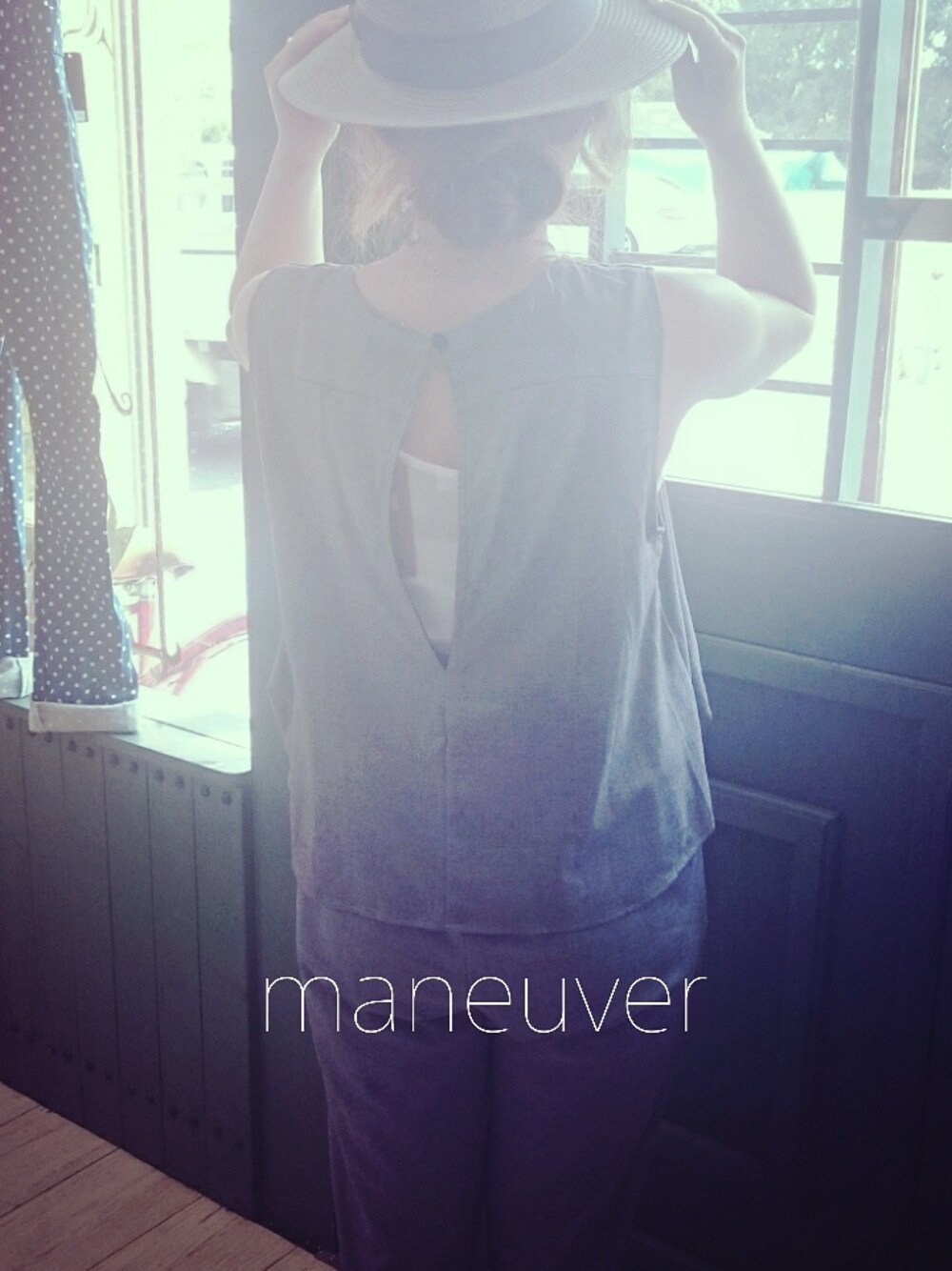 「オールインワン、つなぎ、グレー、春、夏、ストローハット」｜「maneuverのアイテム（つなぎ/オールインワン、グレー系）」を使った、MANEUVERさん（レディース・153cm）の春コーディネートの1枚目の写真