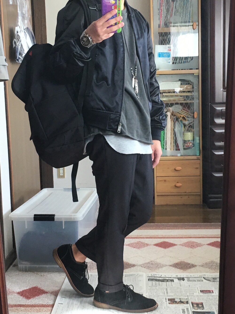 「中和、モノトーン、モノトーンコーデ、スカジャン、ビッグシルエット、スラックス」｜「GUのアイテム（ブルゾン、ブラック系）」を使った、じゅんじゅんさん（メンズ・160cm）の秋コーディネートの1枚目の写真