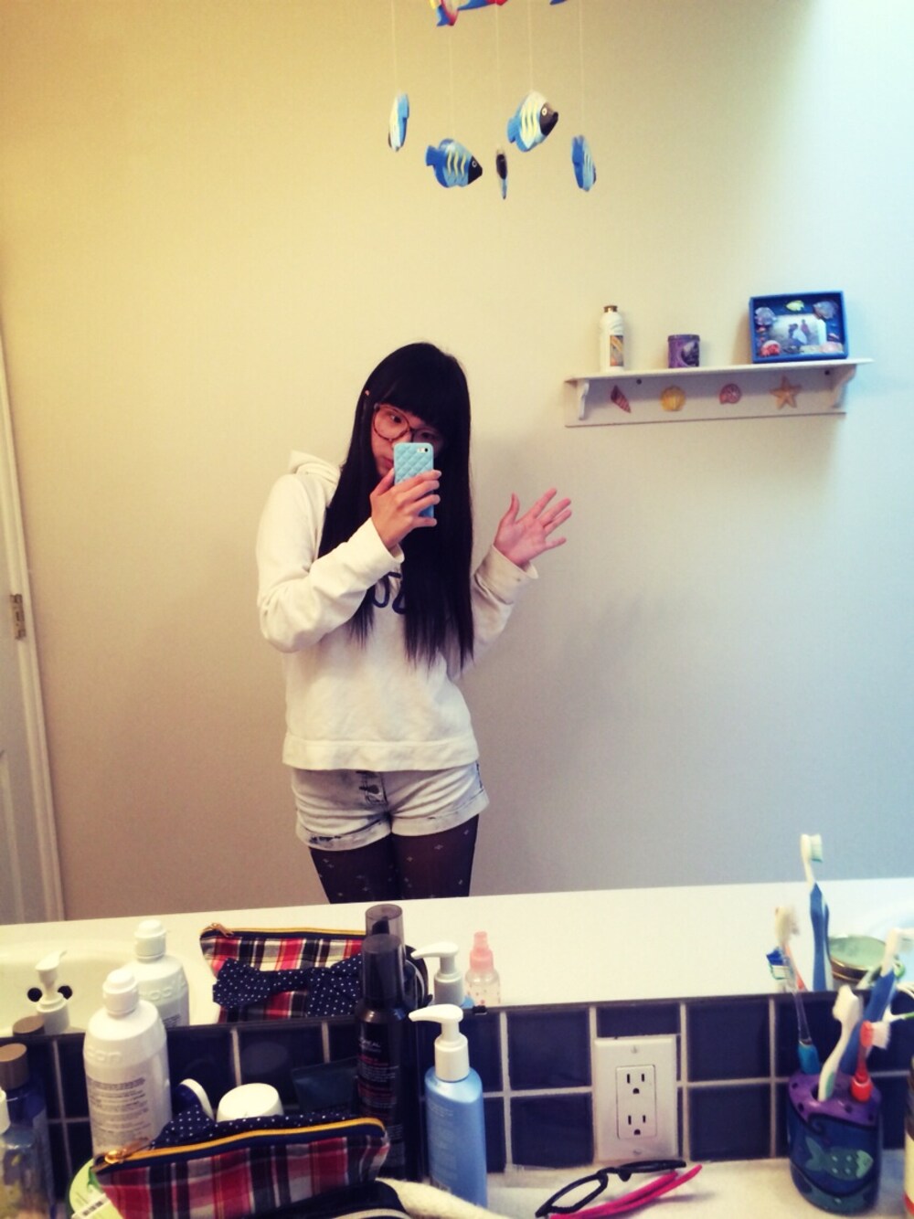 「FOREVER 21のアイテム（その他パンツ、ブルー系）」を使った、Rubyさん（レディース・160cm）の夏コーディネートの1枚目の写真