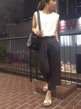 todayful グレー　パンツ TODAYFULのアイテムを使った「グレーパンツ」の人気ファッション