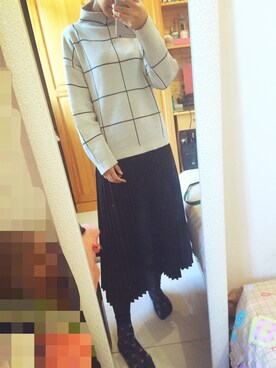 「MOUSSY（マウジー）のアイテム（スカート、ブラック系）」を使った、花花花花要去看世界さん（レディース・164cm）の冬コーディネート
