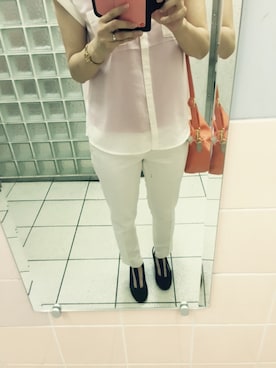 「ショッピング」｜「アイテム（チノパンツ）」を使った、mikaさん（レディース・169cm）の春コーディネート