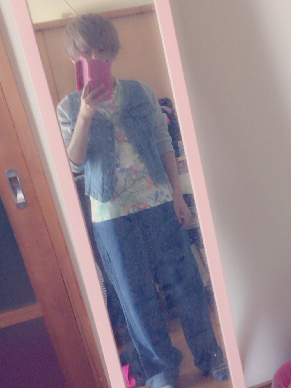 「デニム、デニムブルゾン、ワイドパンツ、総柄Tシャツ、ニューバランス、デニムセットアップ風、花火大会、ロールアップ、古着、古着MIX」｜「Design Tshirts Store graniphのアイテム（Tシャツ/カットソー、その他）」を使った、Eijiさん（メンズ・160cm）の秋コーディネートの1枚目の写真