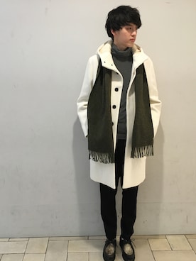 「ADAM ET ROPE'（アダムエロペ）のアイテム（ダッフルコート）」を使った、RYO KUROSAWAさん（メンズ・183cm）の秋コーディネート