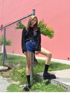 「NIKE（ナイキ）のNIKE / WMNS INTERNATIONALIST【SP】（スニーカー、ブラック系）」を使った、o.kisybobbyさん（レディース・158cm）の夏コーディネート