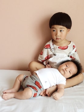 「bobochoses」｜「アイテム（サロペット/オーバーオール）」を使った、KANTAさん（キッズ・100cm）の夏コーディネート