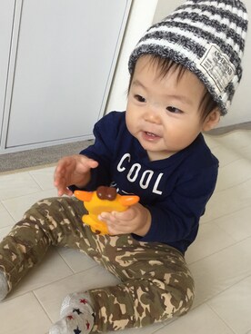 「くつした」｜「アイテム（ニットキャップ/ビーニー）」を使った、atsukiさん（キッズ・80cm）の秋コーディネート