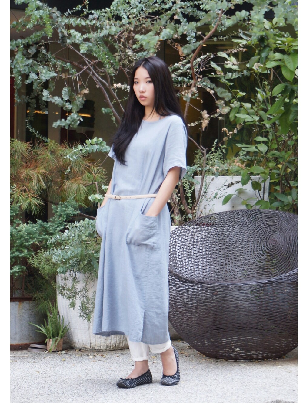 「日系、棉麻」｜「アイテム（ワンピース、ブルー系）」を使った、許Karen さん（メンズ・160cm）の夏コーディネートの1枚目の写真