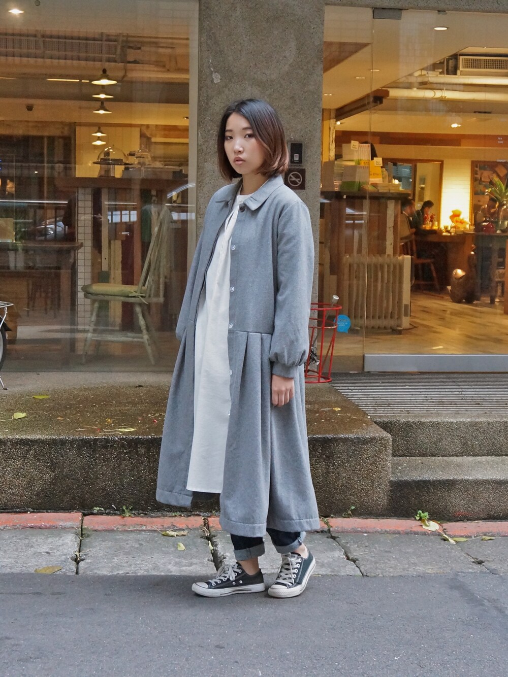 「mybasicselect、Taiwan、TAIPEI、今日の服」｜「my basic selectのアイテム（シャツワンピース、グレー系）」を使った、許Karen さん（レディース・160cm）の冬コーディネートの1枚目の写真