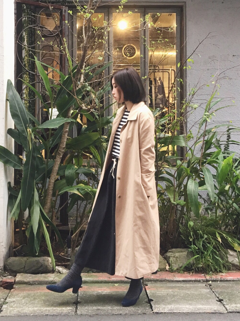 「春、デニム、BEAUTY&YOUTH UNITED ARROWS、TODAYFUL、台湾、シンプル」｜「my basic selectのアイテム（ジャケット/アウター、ベージュ系）」を使った、許Karen さん（レディース・160cm）の春コーディネートの1枚目の写真