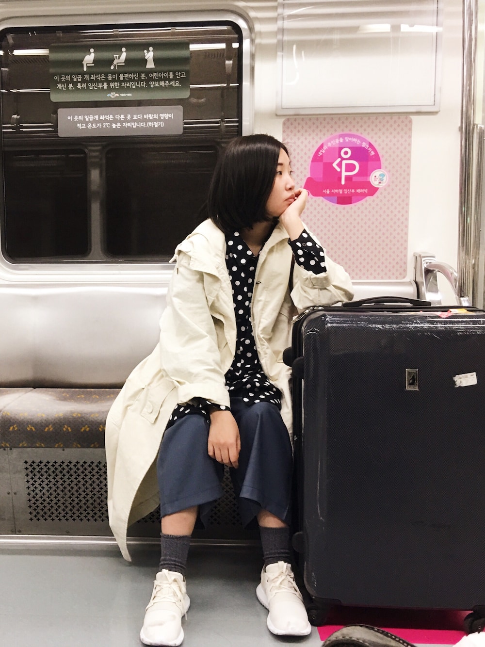 「カジュアルコーデ、オトナカジュアル、今日のろん着、ootd、korea、mybasicselect、adidas」｜「my basic selectのアイテム（ワンピース/ドレス、ブラック系）」を使った、許Karen さん（レディース・160cm）の春コーディネートの1枚目の写真