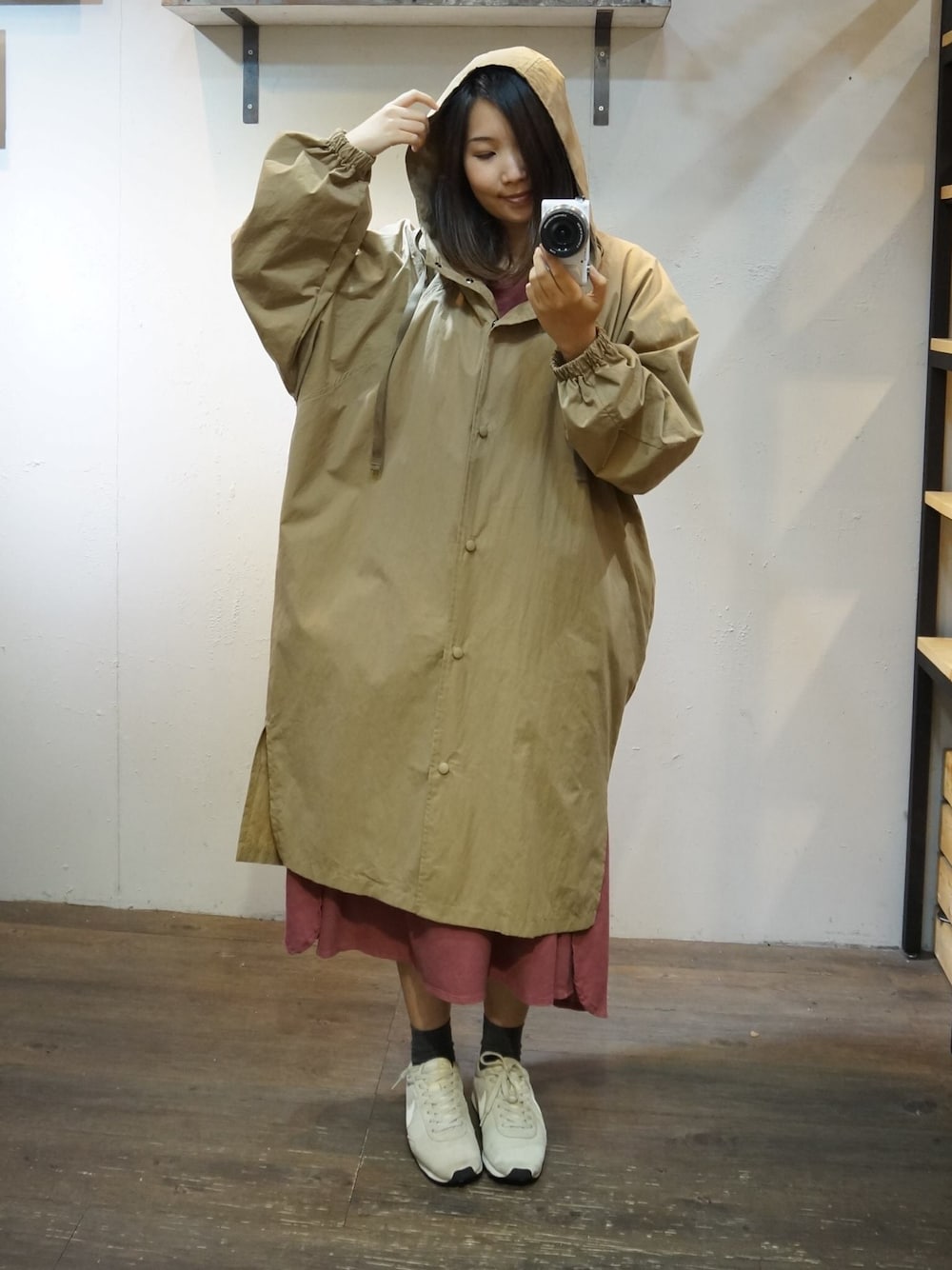 「my basic selectのアイテム（ジャケット/アウター、ベージュ系）」を使った、許Karen さん（レディース・160cm）の秋コーディネートの1枚目の写真