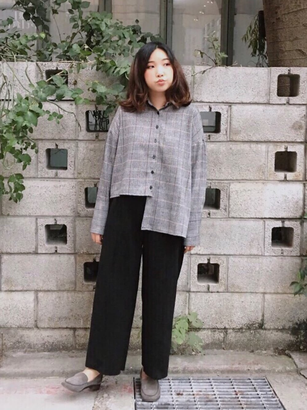 「ootd、outfit、今日のコーデ、winter、古着、台湾」｜「my basic selectのアイテム（トップス、グレー系）」を使った、許Karen さん（レディース・160cm）の秋コーディネートの1枚目の写真