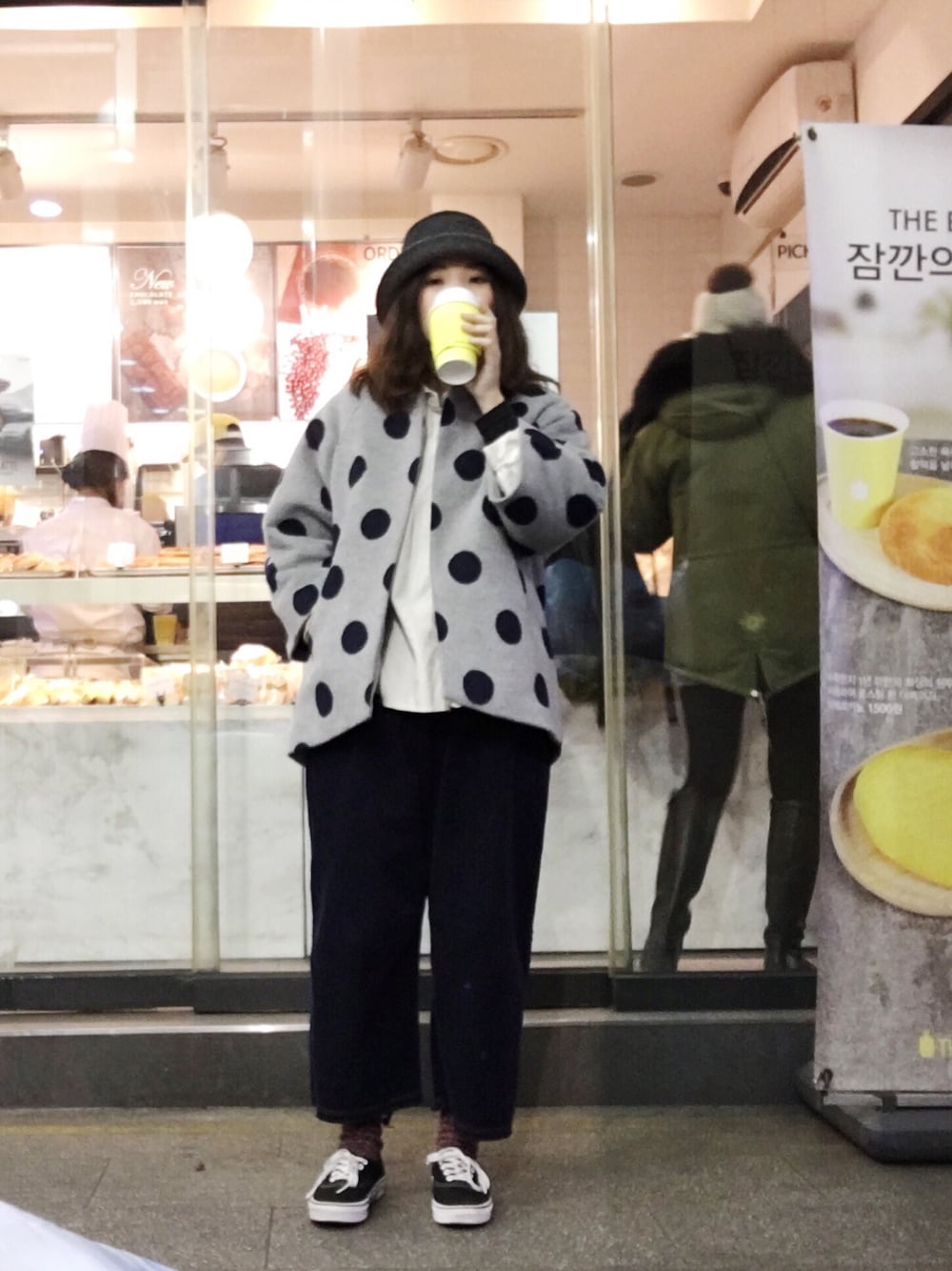 「ootd、outfit、今日のコーデ、winter、毛衣、點點、リトルブラック、台湾、韓国ファッション」｜「my basic selectのアイテム（ジャケット/アウター、グレー系）」を使った、許Karen さん（レディース・160cm）の秋コーディネートの1枚目の写真