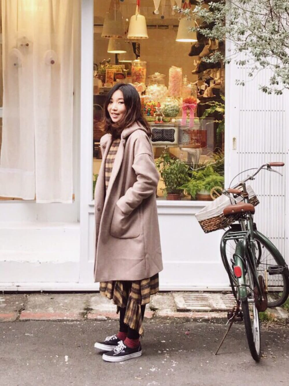 「ootd、dress、今日のコーデ、洋服好きさんこの指と〜まれっ☝️☺️、winter、korea」｜「my basic selectのアイテム（ジャケット/アウター、その他）」を使った、許Karen さん（レディース・160cm）の冬コーディネートの1枚目の写真